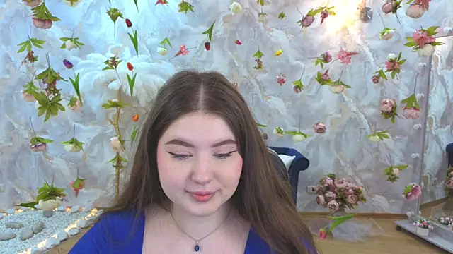 NicoleFoxery online show from 6, 4, 2026