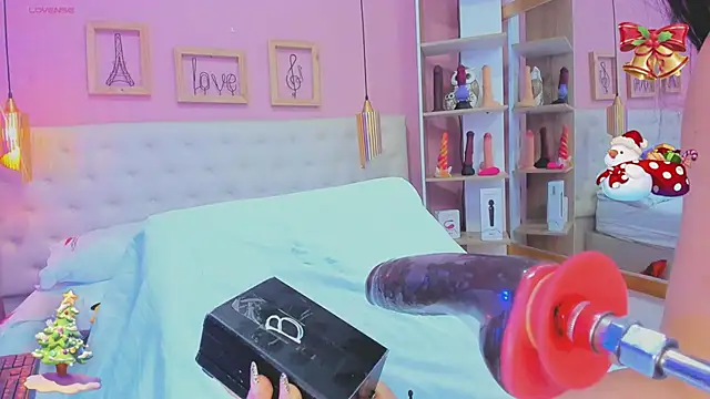 leylla  online show from 17, 12, 2025