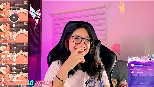 Snapshot of Luniverse chatting on 23, 1, 2025 Luniverse online show from 23, 1, 2025