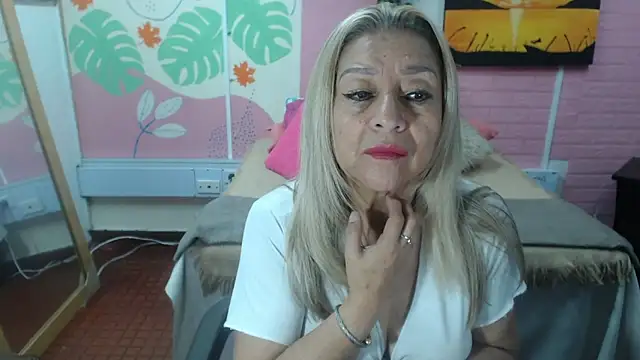 Snapshot of ZAMANTHA chatting on 7, 5, 2026 ZAMANTHA online show from 7, 5, 2026