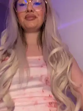 mollyxxx online show from 7, 1, 2025