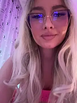 mollyxxx online show from 13, 3, 2025