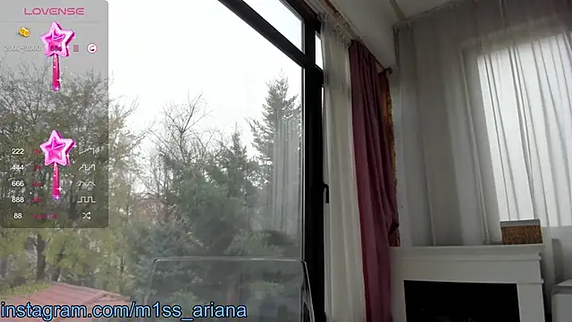 Snapshot of Miss_Ariana_ chatting on 11, 12, 2024 Miss Ariana online show from 11, 12, 2024