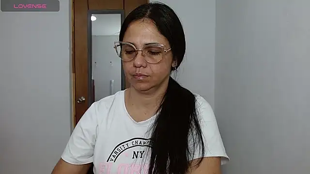 selena ferri online show from 9, 4, 2026