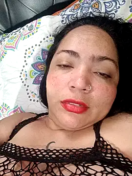 NIKOLE1301 online show from 28, 1, 2025