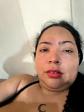 NIKOLE1301 online show from 5, 11, 2025