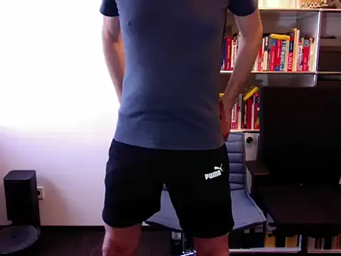 Slave 75 online show from 8, 9, 2025