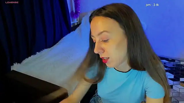 Snapshot of CurlySteph chatting on 4, 1, 2025 CurlySteph online show from 4, 1, 2025