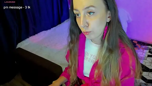 Snapshot of CurlySteph chatting on 1, 2, 2025 CurlySteph online show from 1, 2, 2025