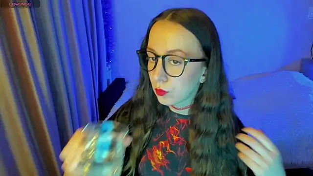 Snapshot of CurlySteph chatting on 4, 10, 2025 CurlySteph online show from 4, 10, 2025