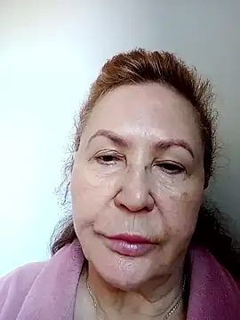 Hottie-Mom online show from 2, 4, 2026