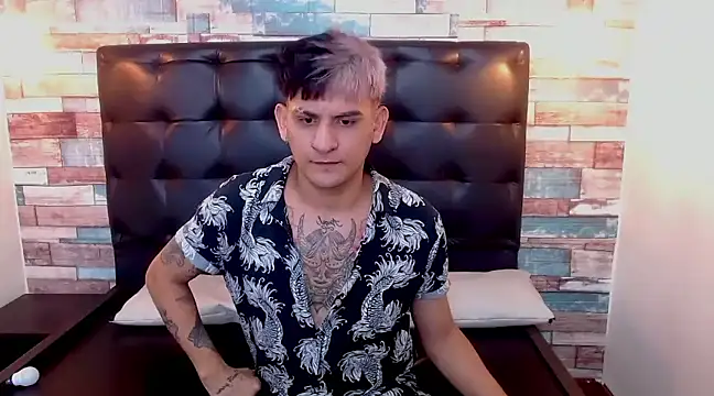 Snapshot of Dona_and_Carl chatting on 12, 12, 2024 Dona and Carl online show from 12, 12, 2024