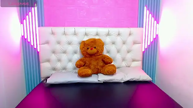 Snapshot of Dona_and_Carl chatting on 15, 12, 2024 Dona and Carl online show from 15, 12, 2024