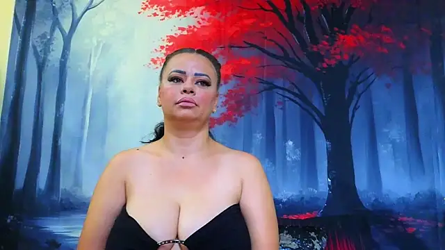 ElizabethEven online show from 4, 10, 2025