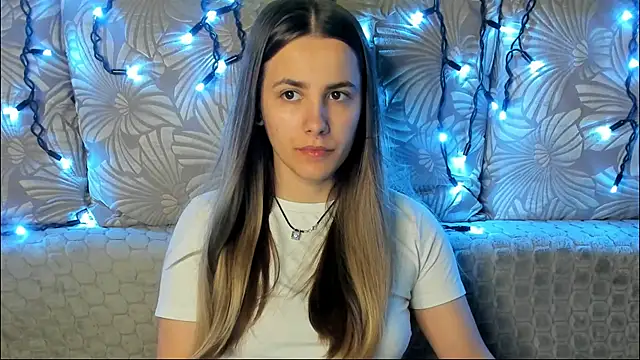 Snapshot of MaggieCake chatting on 14, 5, 2026 MaggieCake online show from 14, 5, 2026