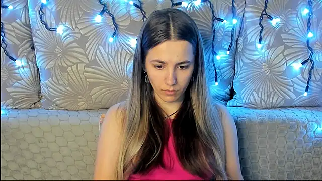 Snapshot of MaggieCake chatting on 1, 6, 2026 MaggieCake online show from 1, 6, 2026