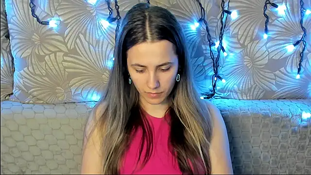 Snapshot of MaggieCake chatting on 25, 6, 2026 MaggieCake online show from 25, 6, 2026