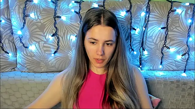 Snapshot of MaggieCake chatting on 11, 7, 2026 MaggieCake online show from 11, 7, 2026