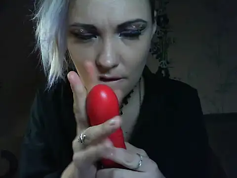 Snapshot of WildMissNiks chatting on 19, 4, 2026 WildMissNiks online show from 19, 4, 2026