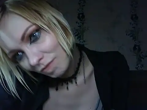 WildMissNiks online show from 30, 6, 2026