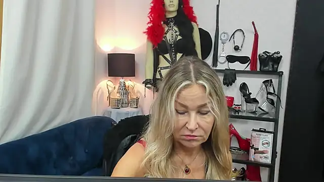 crystaLUX online show from 14, 10, 2025