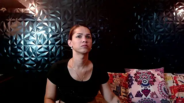 PINK  LOLA1 online show from 29, 3, 2026