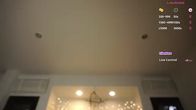 Snapshot of Amylittlestar chatting on 5, 5, 2026 Amylittlestar online show from 5, 5, 2026