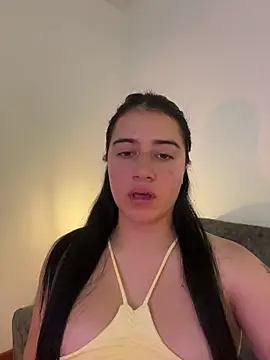 Snapshot of KallyMyller1 chatting on 28, 4, 2026 KallyMyller1 online show from 28, 4, 2026