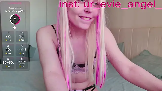 Evelyn rabbit online show from 30, 3, 2026