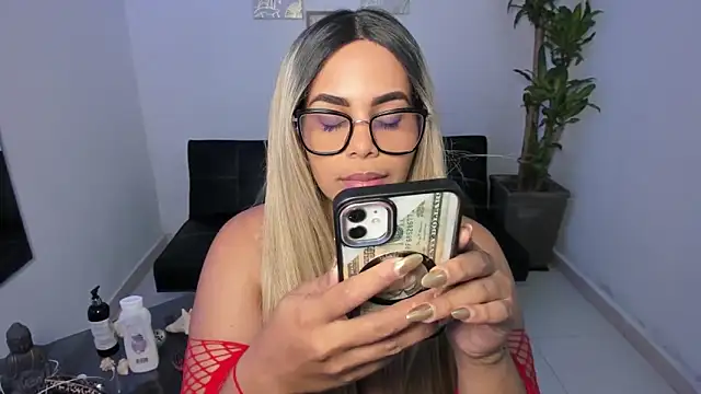 alyssannVhm online show from 15, 1, 2025