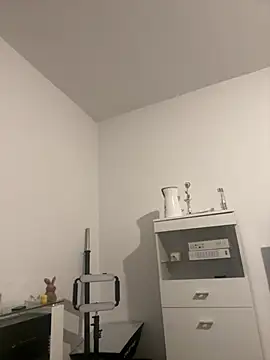 eleonoree online show from 3, 4, 2026