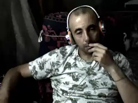 Snapshot of big_heart chatting on 3, 8, 2026 big heart online show from 3, 8, 2026