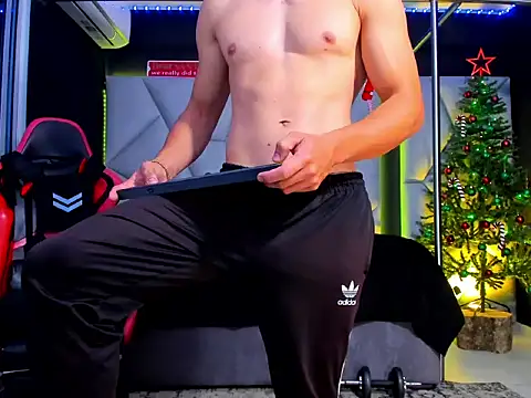 Aydenmiller96 online show from 19, 12, 2025