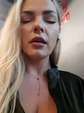 Dirtyfeelin online show from 2, 11, 2025