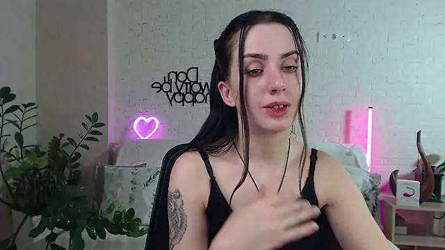 FranceskoJones online show from 4, 3, 2025