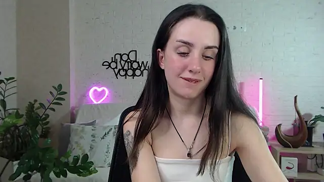 FranceskoJones online show from 4, 3, 2025