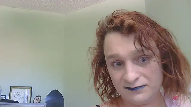 Snapshot of kimsupremesissy chatting on 8, 4, 2026 kimsupremesissy online show from 8, 4, 2026