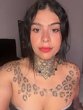 curvyliciousss online show from 10, 1, 2025