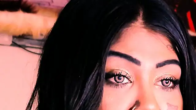 Snapshot of indian_dreamgirl chatting on 24, 10, 2025 indian dreamgirl online show from 24, 10, 2025