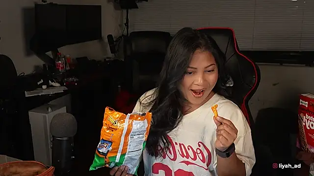 Bubbleliyah online show from 12, 11, 2025