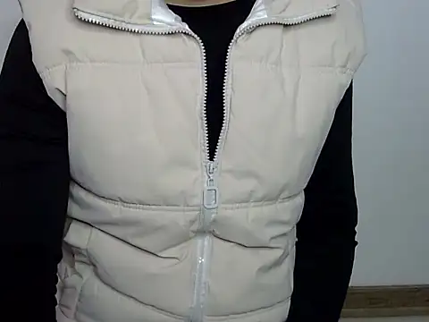 Snapshot of AquamarineXX chatting on 21, 11, 2025 AquamarineXX online show from 21, 11, 2025