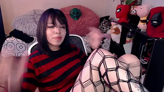 Snapshot of babyakem chatting on 15, 10, 2025 babyakem online show from 15, 10, 2025