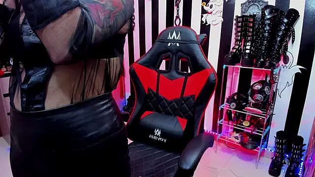 Mistress Yelena online show from 18, 2, 2025