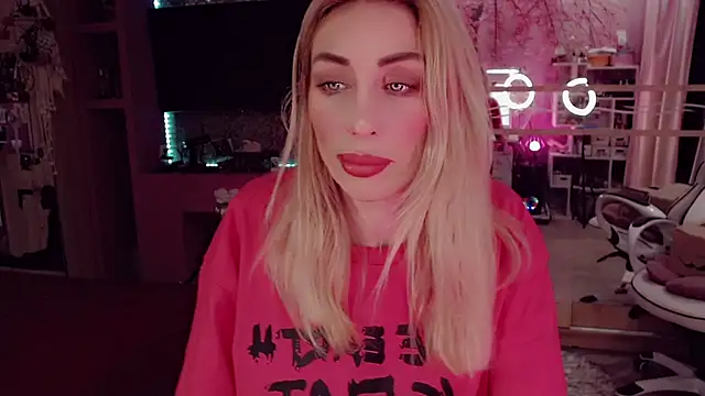 AnnieGOld  online show from 13, 10, 2025