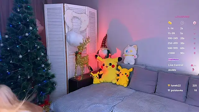 Snapshot of mikkixmeow chatting on 3, 1, 2025 mikkixmeow online show from 3, 1, 2025