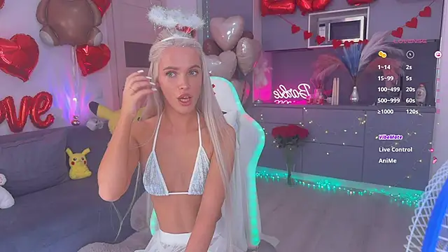 Snapshot of mikkixmeow chatting on 15, 2, 2025 mikkixmeow online show from 15, 2, 2025