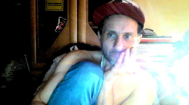 Snapshot of FireFox_Feel chatting on 16, 3, 2025 FireFox Feel online show from 16, 3, 2025