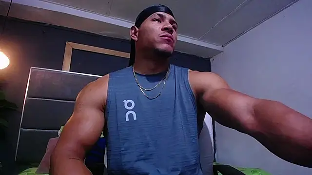 Snapshot of teddyfit19cm chatting on 5, 6, 2026 teddyfit19cm online show from 5, 6, 2026