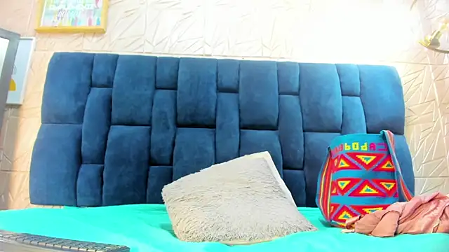 Rebecca Mitchell online show from 18, 1, 2025