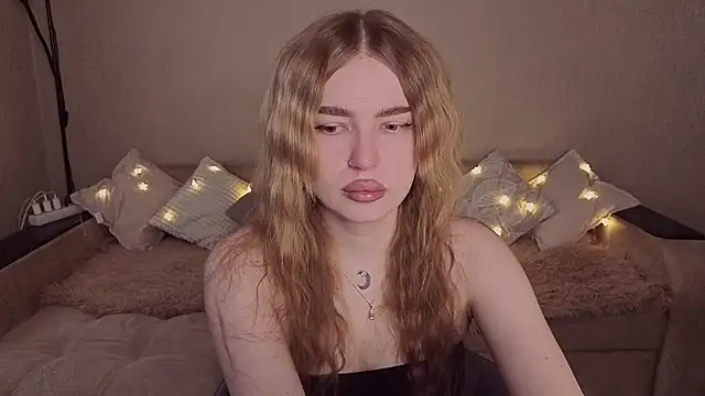 ViolettaLopez online show from 22, 4, 2026